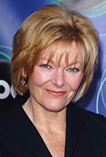 How tall is Jane Curtin?
